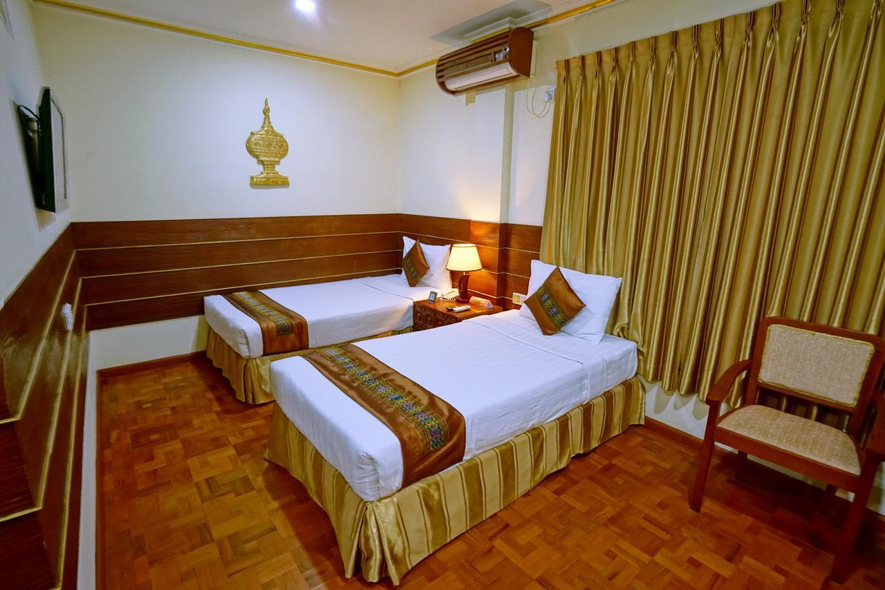 Hotel Yadanarbon Mandalay Exteriör bild